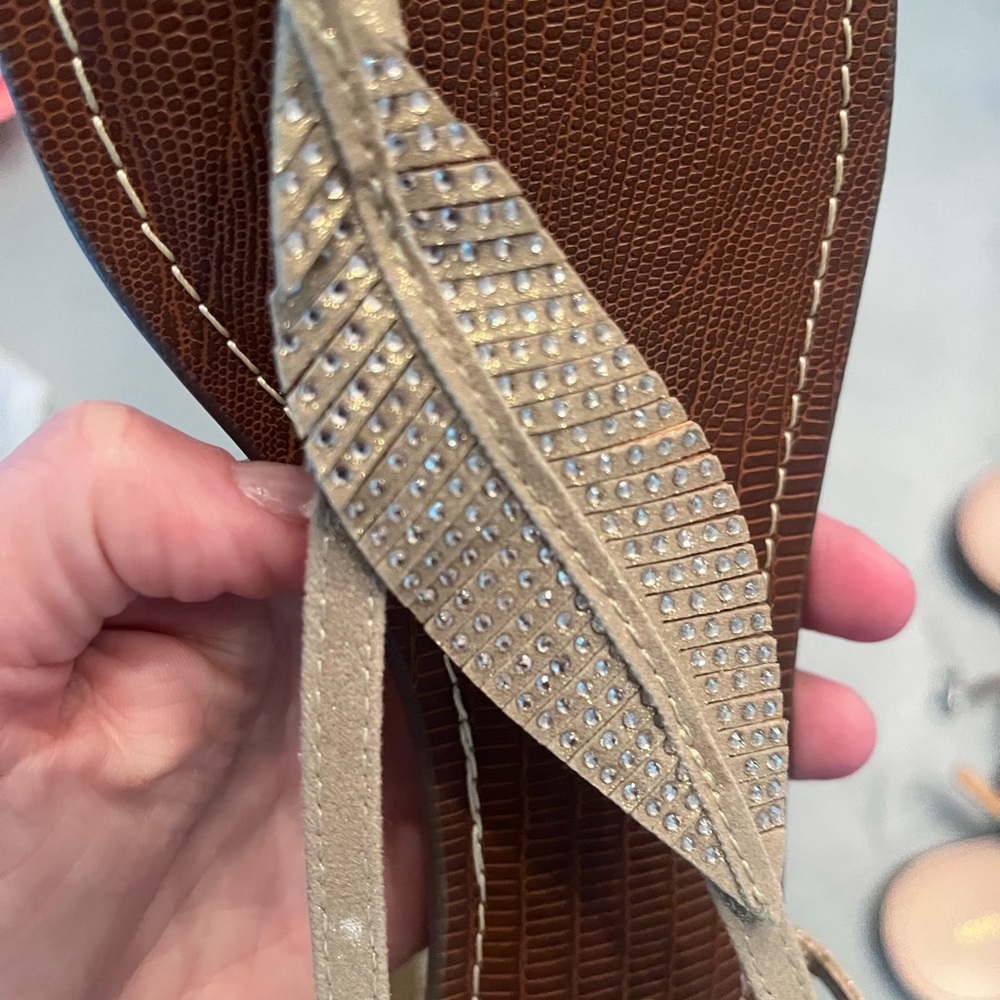Carlos Santana Brown and Gold Sandals - Picture 5 of 6